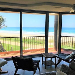 Two-Bedroom Apartment Beachfront Non Smoking